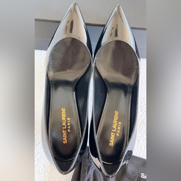 Saint Laurent Black Heels with Logo Heel - Picture 13 of 14